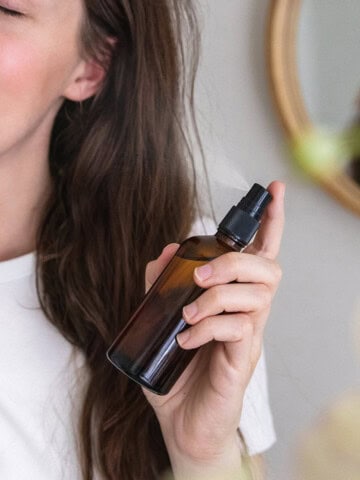 La importancia del cuidado del cabello: salud, hidratacion y brillo natural